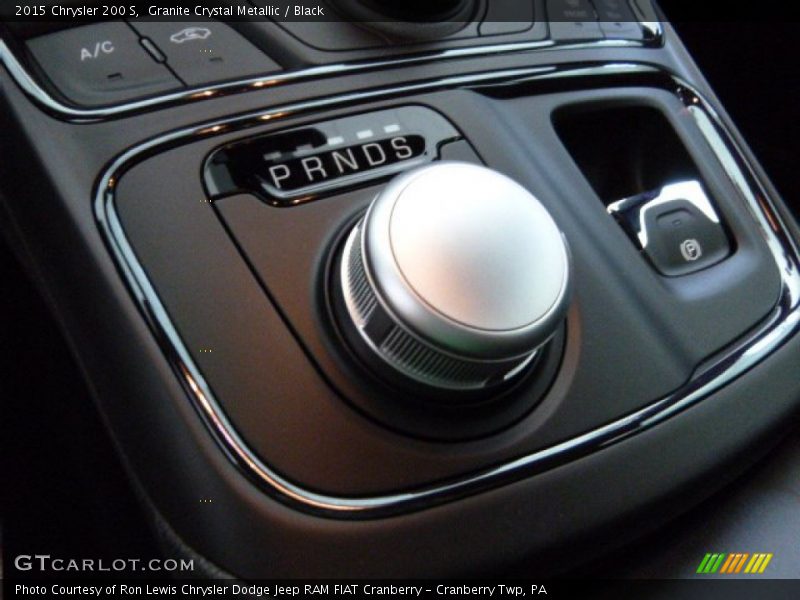 Granite Crystal Metallic / Black 2015 Chrysler 200 S