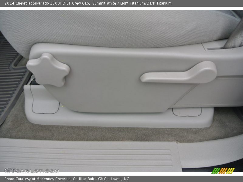 Summit White / Light Titanium/Dark Titanium 2014 Chevrolet Silverado 2500HD LT Crew Cab