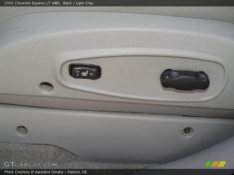 Black / Light Gray 2005 Chevrolet Equinox LT AWD
