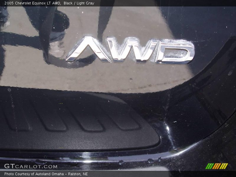 Black / Light Gray 2005 Chevrolet Equinox LT AWD