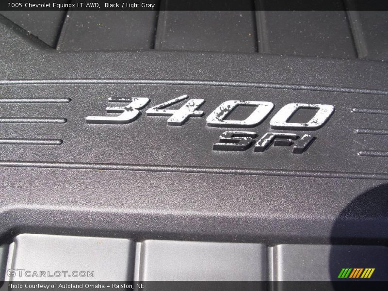 Black / Light Gray 2005 Chevrolet Equinox LT AWD