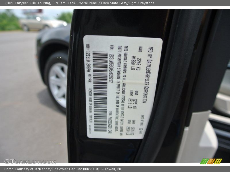 Brilliant Black Crystal Pearl / Dark Slate Gray/Light Graystone 2005 Chrysler 300 Touring