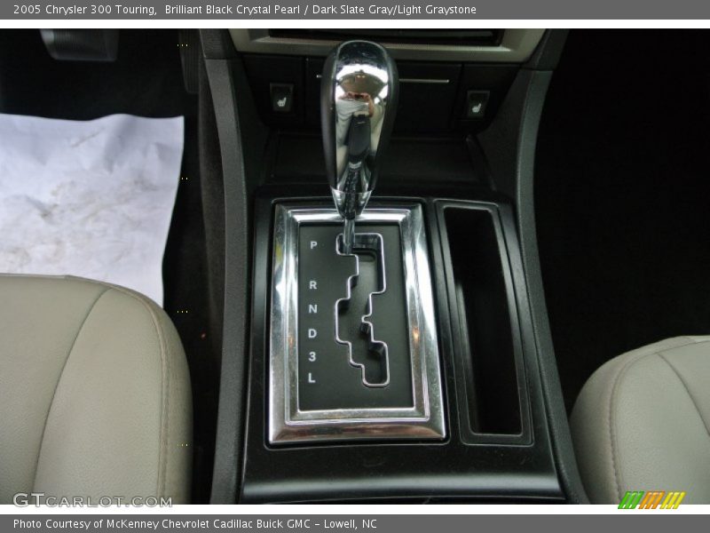 Brilliant Black Crystal Pearl / Dark Slate Gray/Light Graystone 2005 Chrysler 300 Touring