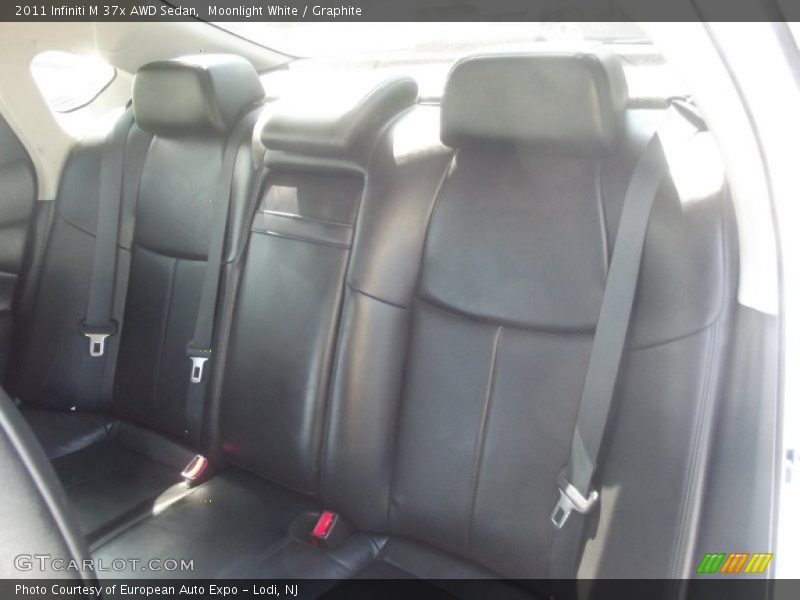 Moonlight White / Graphite 2011 Infiniti M 37x AWD Sedan