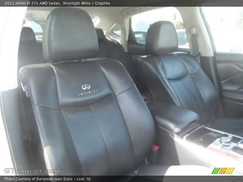 Moonlight White / Graphite 2011 Infiniti M 37x AWD Sedan