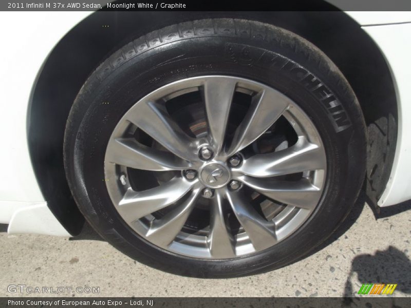 Moonlight White / Graphite 2011 Infiniti M 37x AWD Sedan