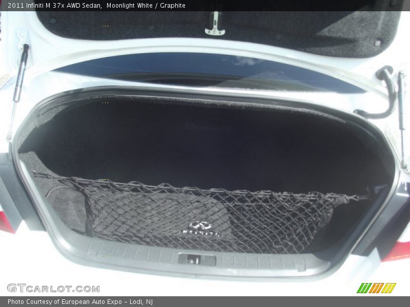 Moonlight White / Graphite 2011 Infiniti M 37x AWD Sedan