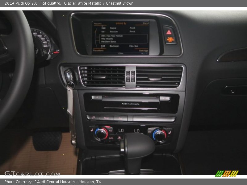 Glacier White Metallic / Chestnut Brown 2014 Audi Q5 2.0 TFSI quattro