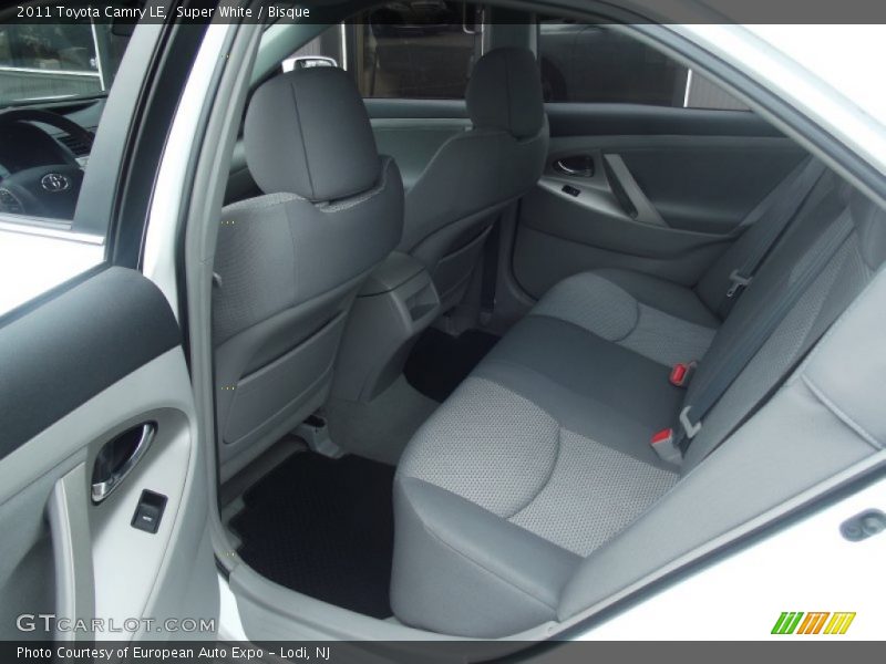 Super White / Bisque 2011 Toyota Camry LE