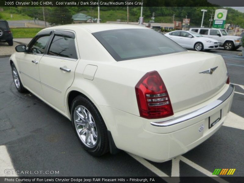Cool Vanilla / Dark Slate Gray/Medium Slate Gray 2005 Chrysler 300 C HEMI