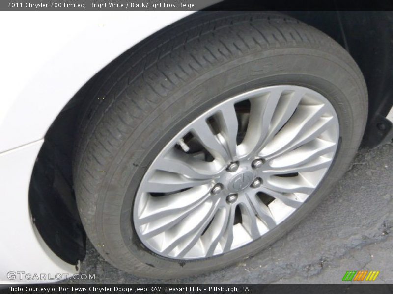 Bright White / Black/Light Frost Beige 2011 Chrysler 200 Limited