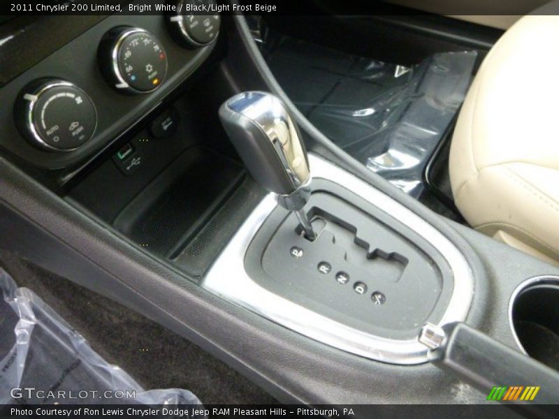 Bright White / Black/Light Frost Beige 2011 Chrysler 200 Limited