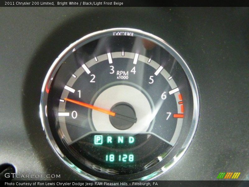 Bright White / Black/Light Frost Beige 2011 Chrysler 200 Limited