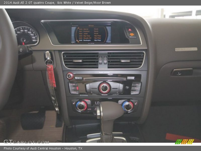 Ibis White / Velvet Beige/Moor Brown 2014 Audi A5 2.0T quattro Coupe