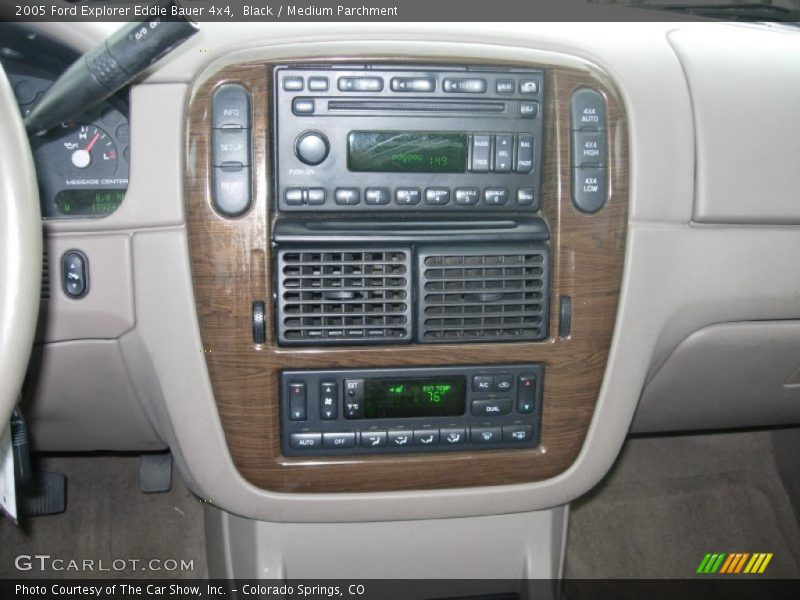 Black / Medium Parchment 2005 Ford Explorer Eddie Bauer 4x4