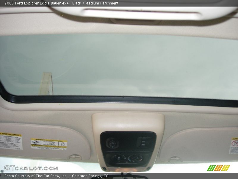 Black / Medium Parchment 2005 Ford Explorer Eddie Bauer 4x4