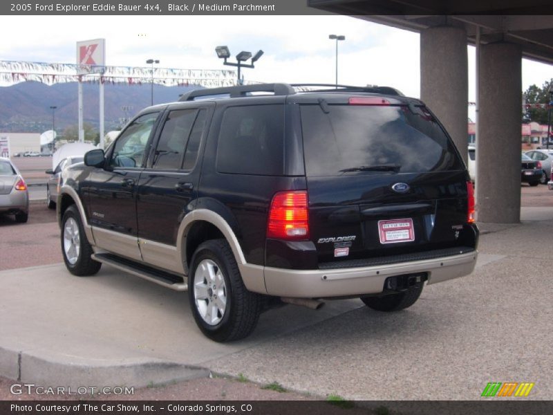 Black / Medium Parchment 2005 Ford Explorer Eddie Bauer 4x4