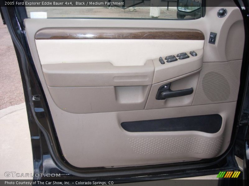 Black / Medium Parchment 2005 Ford Explorer Eddie Bauer 4x4