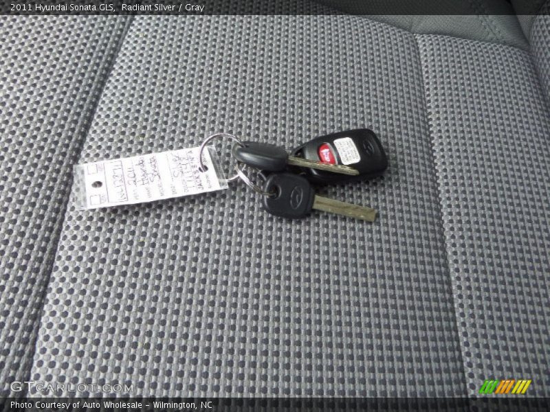 Radiant Silver / Gray 2011 Hyundai Sonata GLS
