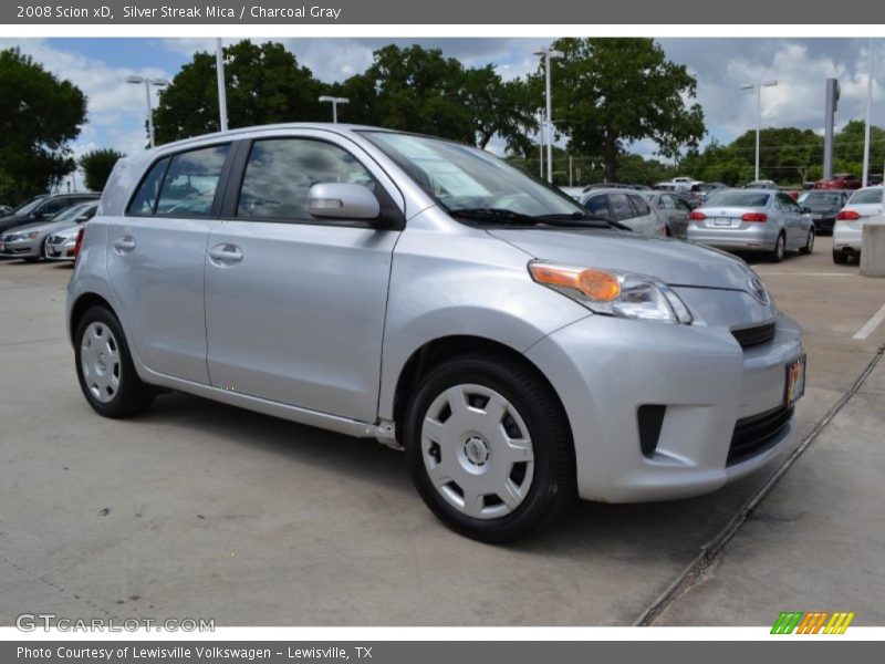 Silver Streak Mica / Charcoal Gray 2008 Scion xD