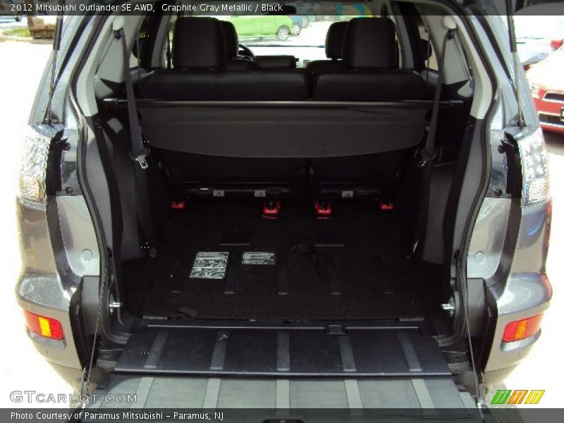 Graphite Gray Metallic / Black 2012 Mitsubishi Outlander SE AWD