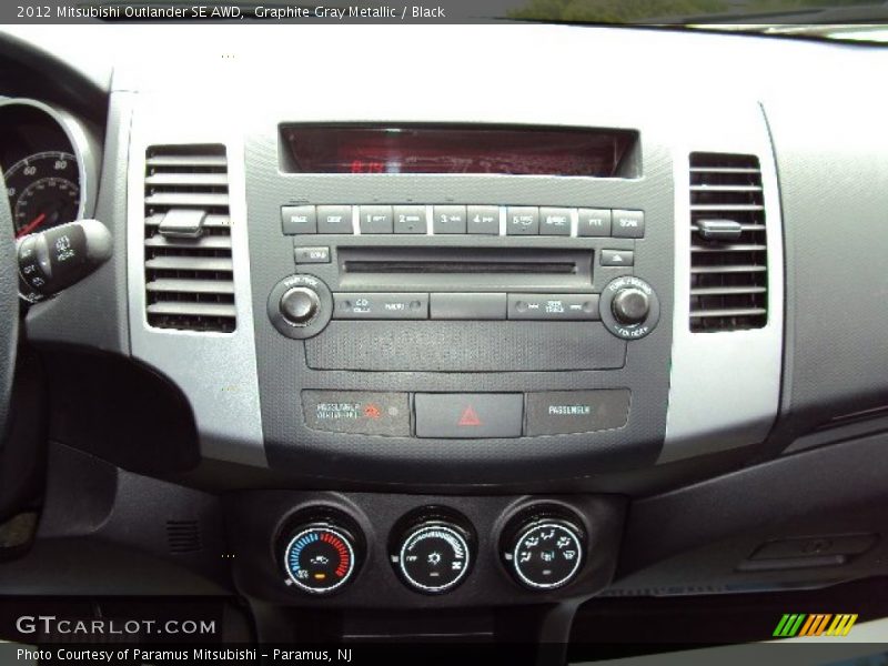 Graphite Gray Metallic / Black 2012 Mitsubishi Outlander SE AWD