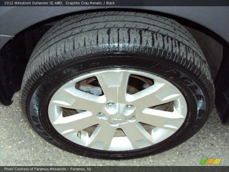 Graphite Gray Metallic / Black 2012 Mitsubishi Outlander SE AWD