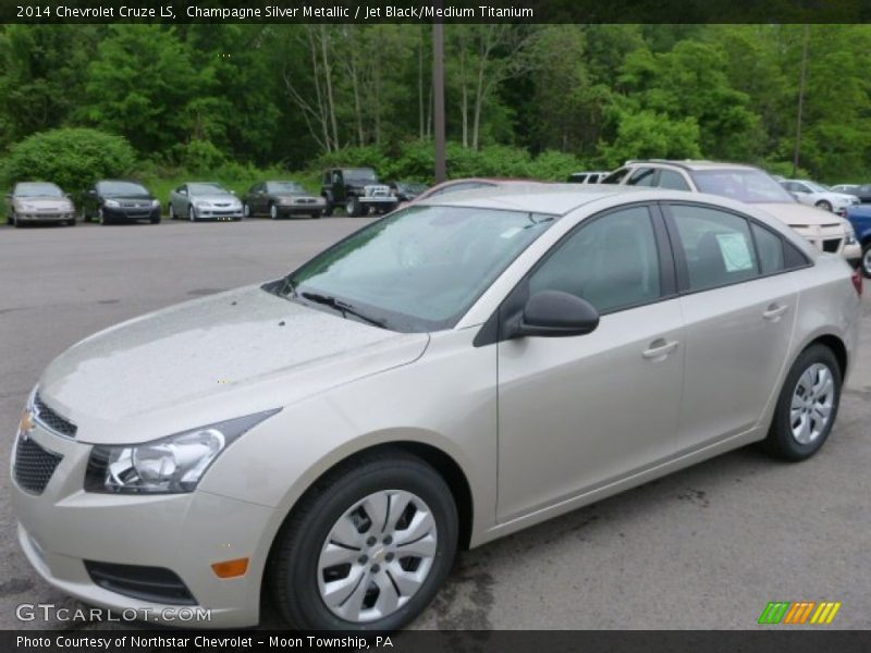 Champagne Silver Metallic / Jet Black/Medium Titanium 2014 Chevrolet Cruze LS