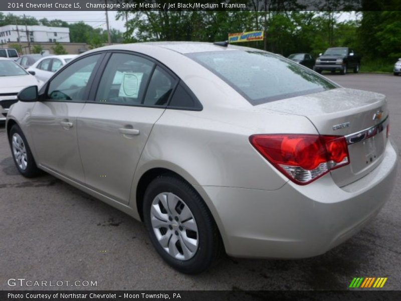 Champagne Silver Metallic / Jet Black/Medium Titanium 2014 Chevrolet Cruze LS