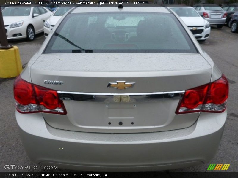 Champagne Silver Metallic / Jet Black/Medium Titanium 2014 Chevrolet Cruze LS