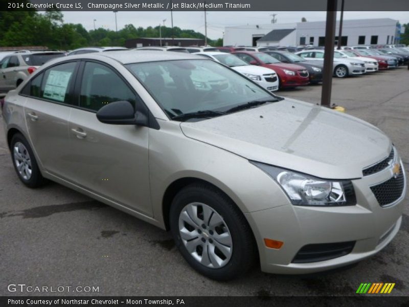 Champagne Silver Metallic / Jet Black/Medium Titanium 2014 Chevrolet Cruze LS