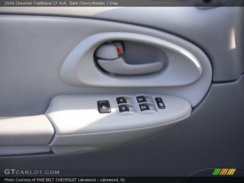 Dark Cherry Metallic / Gray 2009 Chevrolet TrailBlazer LT 4x4