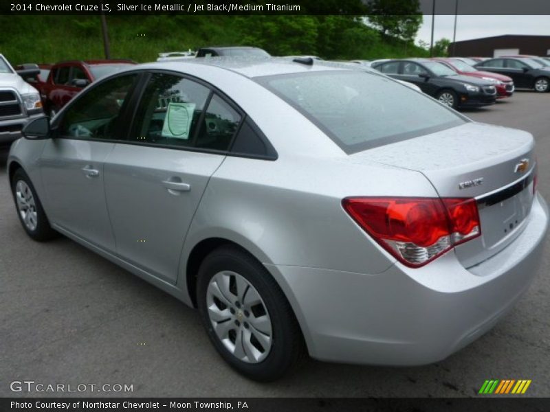 Silver Ice Metallic / Jet Black/Medium Titanium 2014 Chevrolet Cruze LS