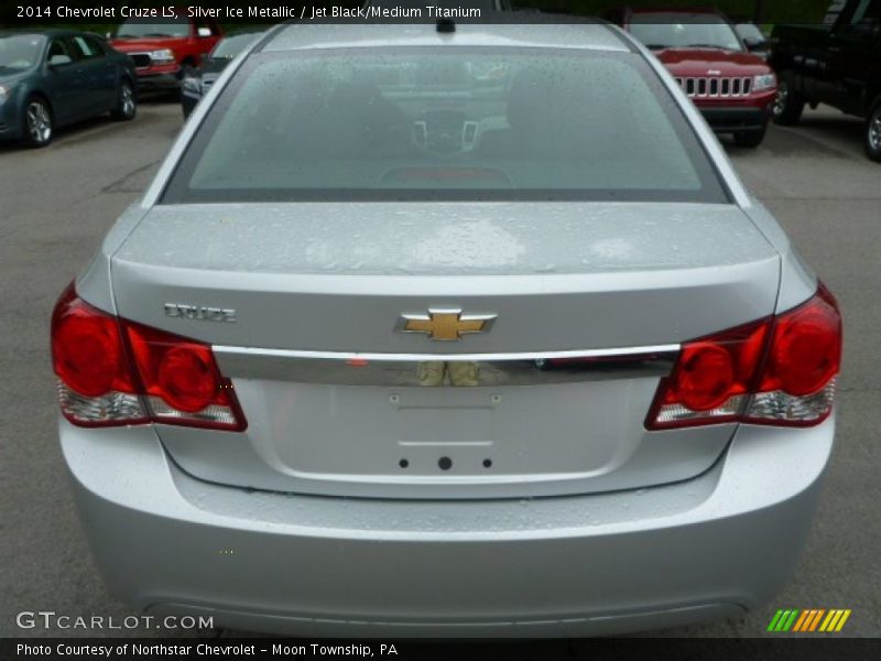 Silver Ice Metallic / Jet Black/Medium Titanium 2014 Chevrolet Cruze LS
