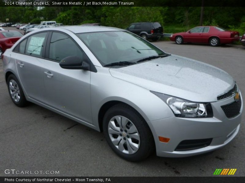 Silver Ice Metallic / Jet Black/Medium Titanium 2014 Chevrolet Cruze LS
