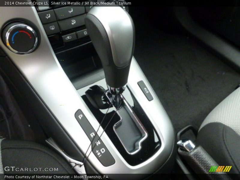 Silver Ice Metallic / Jet Black/Medium Titanium 2014 Chevrolet Cruze LS