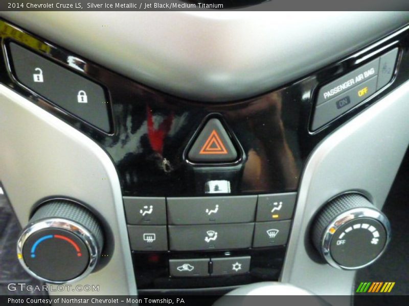 Silver Ice Metallic / Jet Black/Medium Titanium 2014 Chevrolet Cruze LS