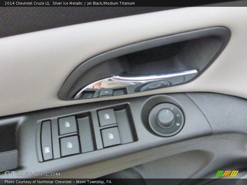 Silver Ice Metallic / Jet Black/Medium Titanium 2014 Chevrolet Cruze LS