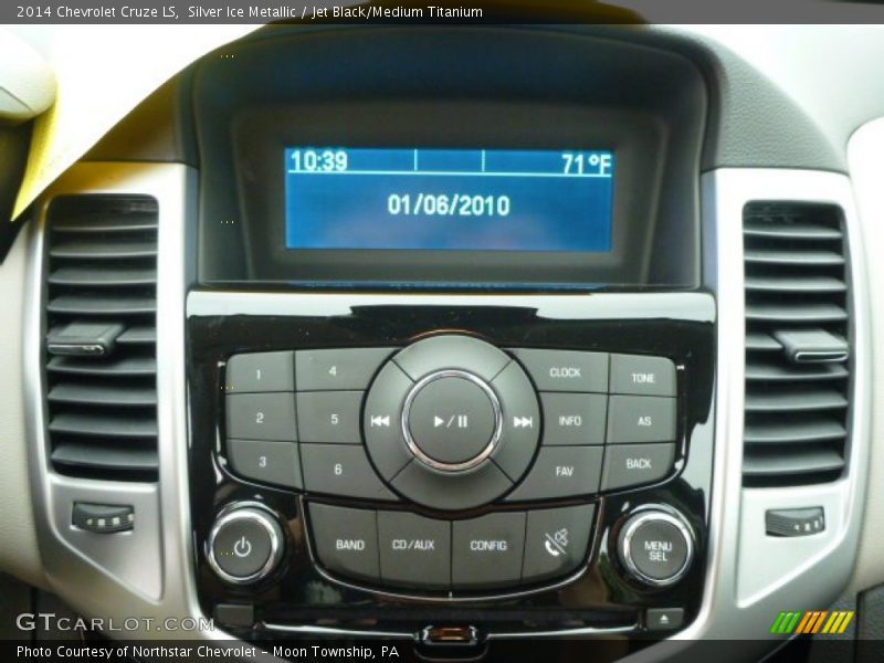 Silver Ice Metallic / Jet Black/Medium Titanium 2014 Chevrolet Cruze LS