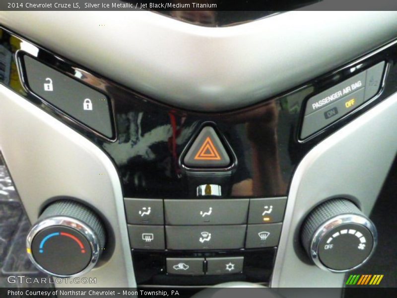 Silver Ice Metallic / Jet Black/Medium Titanium 2014 Chevrolet Cruze LS