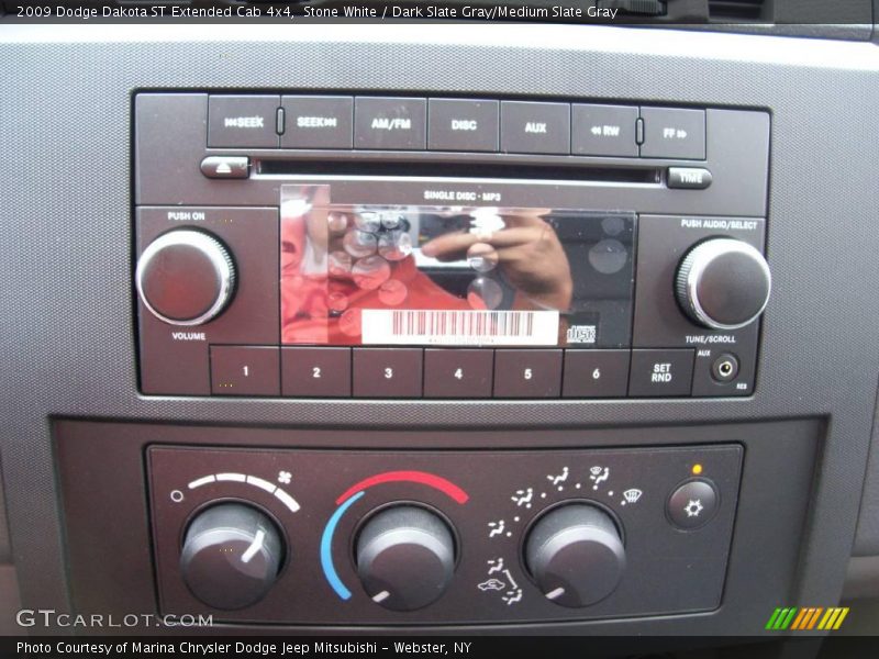 Stone White / Dark Slate Gray/Medium Slate Gray 2009 Dodge Dakota ST Extended Cab 4x4