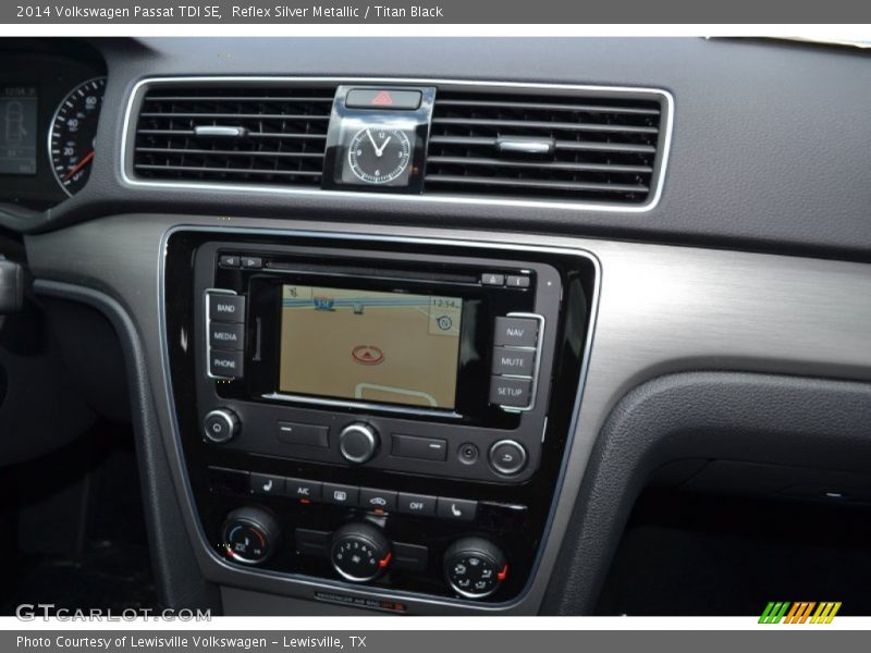 Reflex Silver Metallic / Titan Black 2014 Volkswagen Passat TDI SE