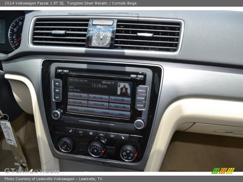 Tungsten Silver Metallic / Cornsilk Beige 2014 Volkswagen Passat 1.8T SE