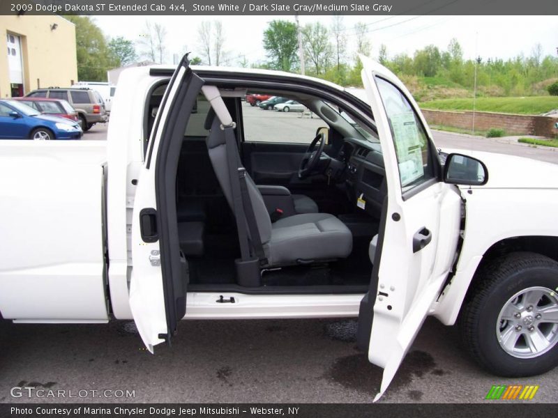 Stone White / Dark Slate Gray/Medium Slate Gray 2009 Dodge Dakota ST Extended Cab 4x4