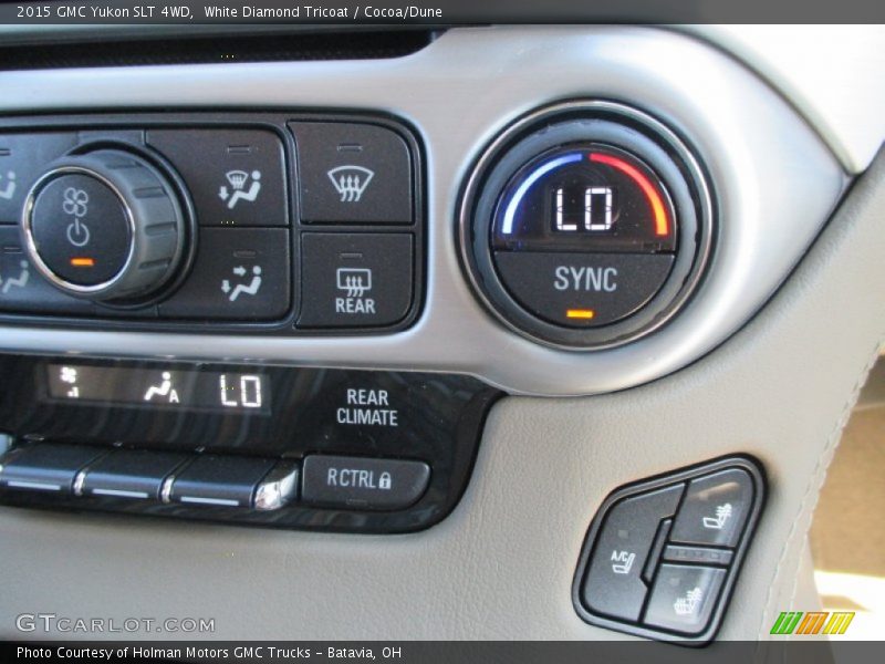 White Diamond Tricoat / Cocoa/Dune 2015 GMC Yukon SLT 4WD