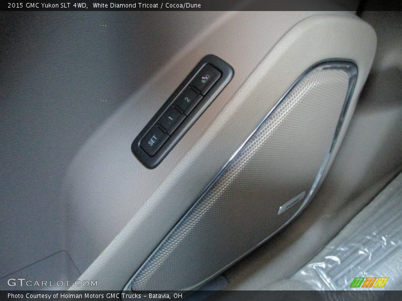 White Diamond Tricoat / Cocoa/Dune 2015 GMC Yukon SLT 4WD