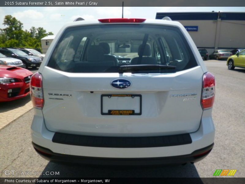 Satin White Pearl / Gray 2015 Subaru Forester 2.5i