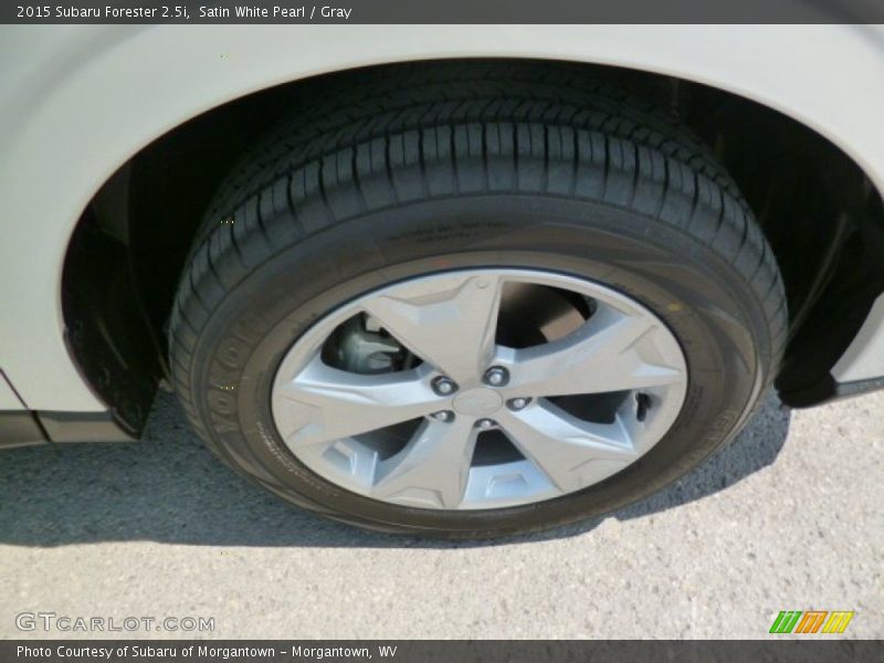 Satin White Pearl / Gray 2015 Subaru Forester 2.5i