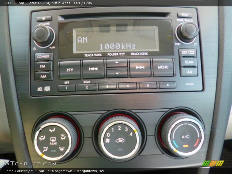 Satin White Pearl / Gray 2015 Subaru Forester 2.5i