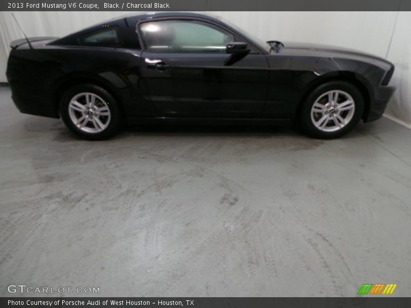 Black / Charcoal Black 2013 Ford Mustang V6 Coupe